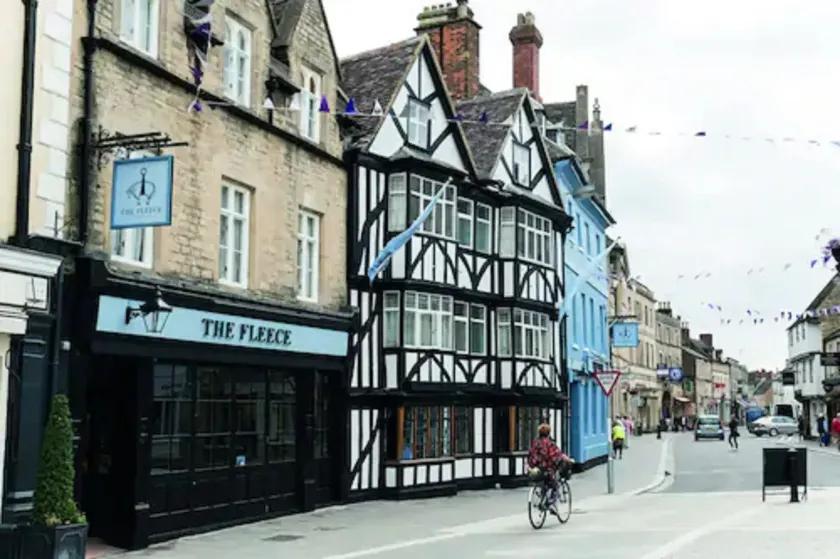 The Fleece at Cirencester - Image 1