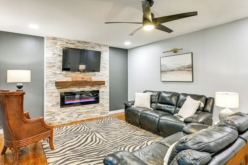 2 Mi to Dtwn Brighton: Updated Home w/ Fenced Yard - Image 1