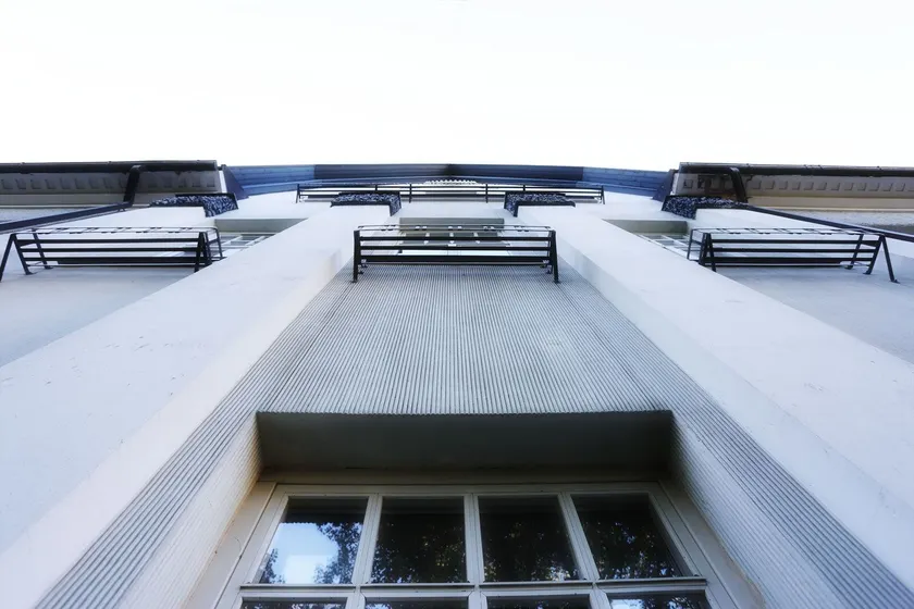 Barclay Hotel - Image 1