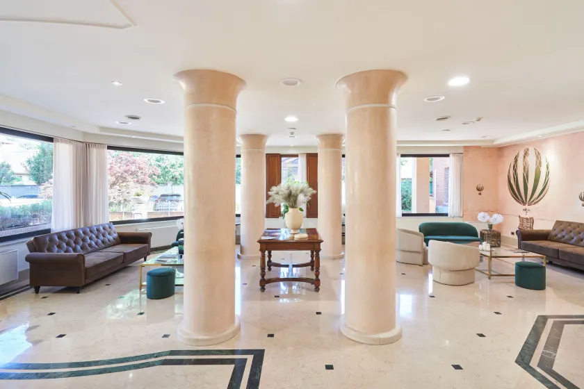 Hotel Cyrano - Image 1