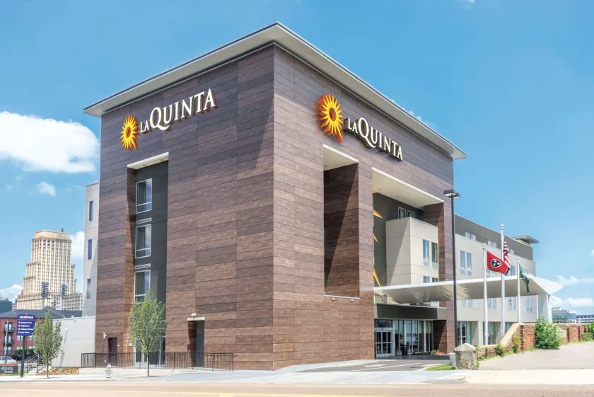 La Quinta by Wyndham Memphis Downtown - Image 1