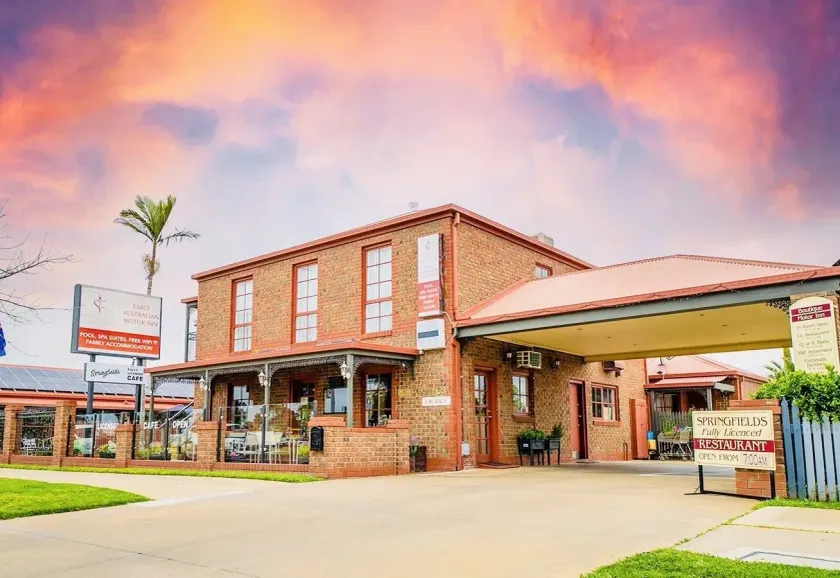 Early Australian Motor Inn - Image 1