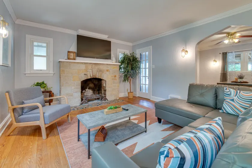 Vacation Rental Near University of Illinois - Image 1