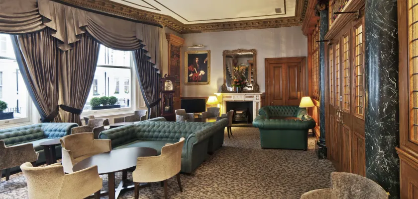 Gem Strathmore Hotel - Image 1