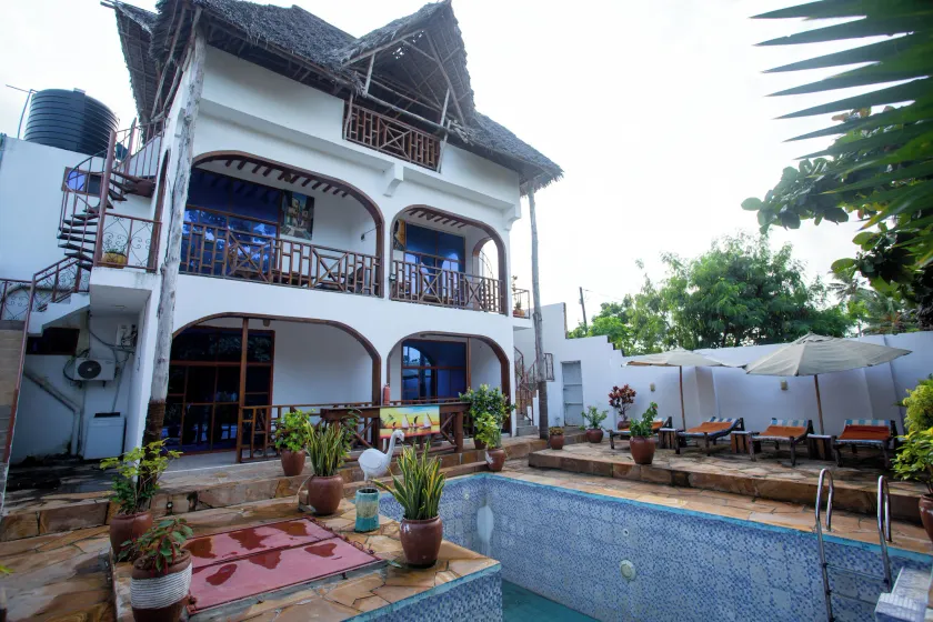 Utulivu Bungalow - Image 1