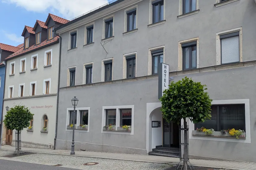 Hotel Drei Lilien - Image 1