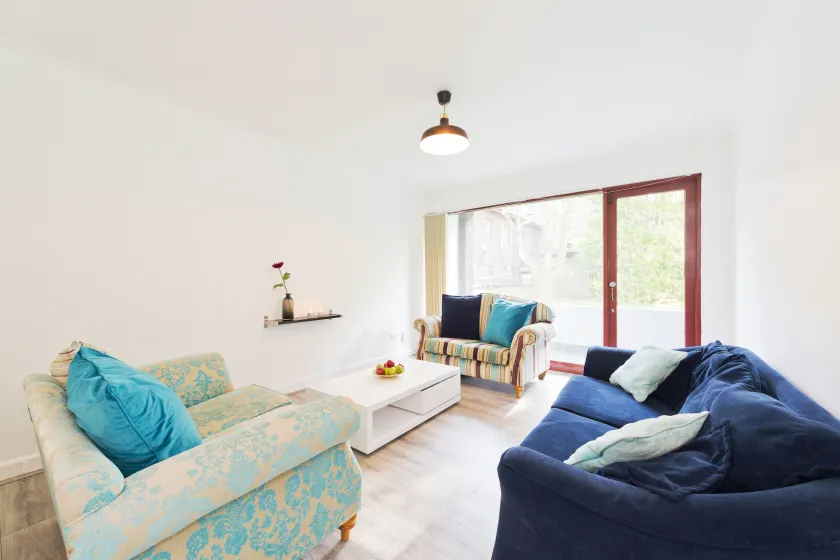 your place - Ballsbridge Court - Image 1