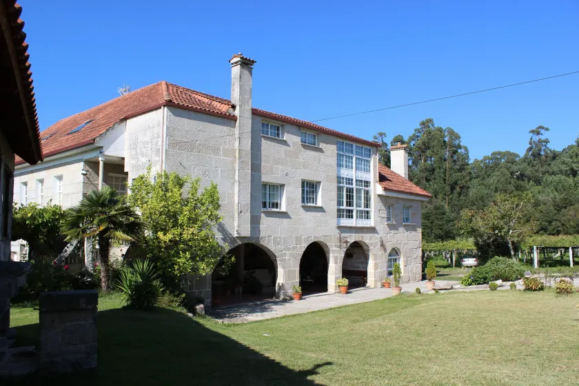Os Areeiros Turismo Rural & Bodega - Image 1