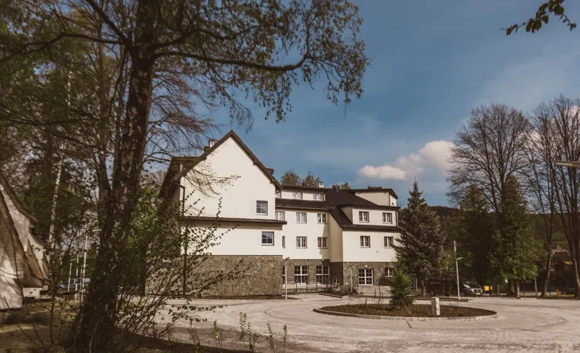 Country Club Żywiec Hotel SPA i Domki Całoroczne - Image 1