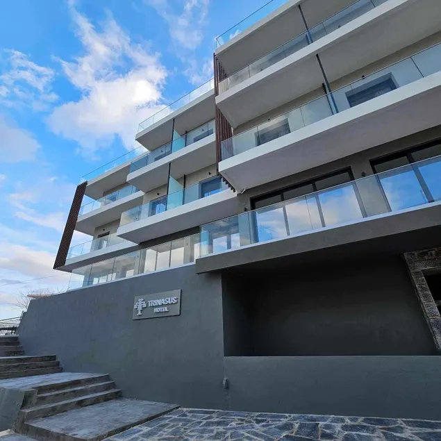 Trinasus Hotel - Image 1