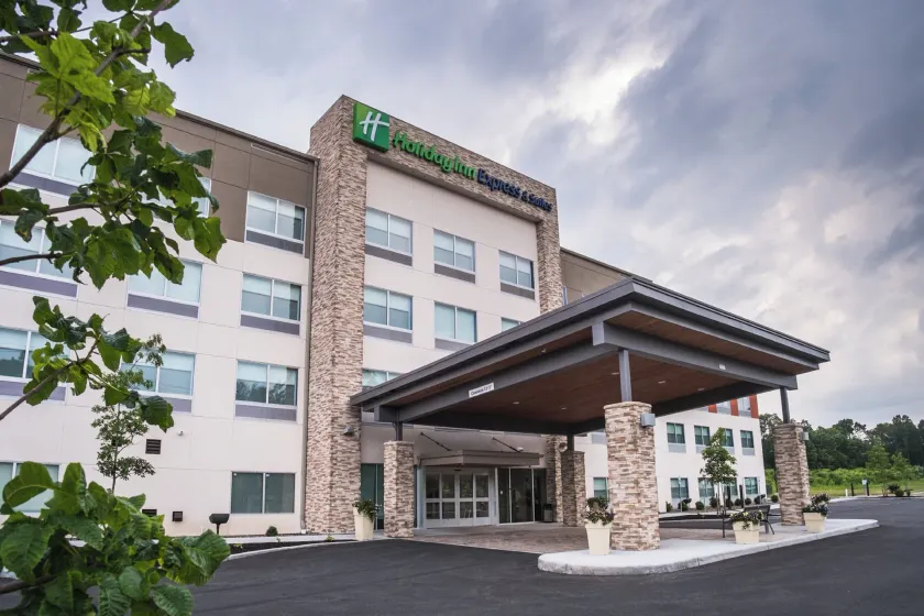 Holiday Inn Express & Suites Kingston-Ulster by IHG - Image 1