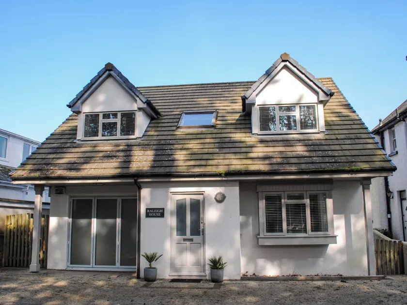 Raleigh House - Image 1