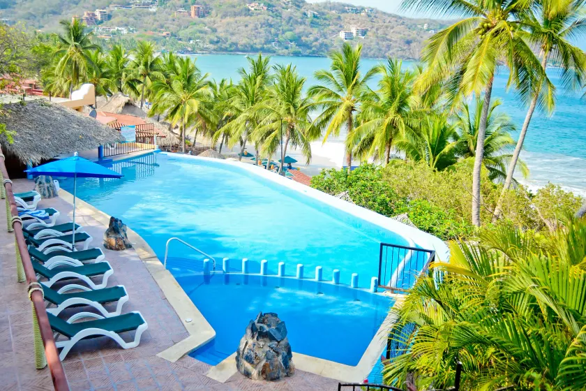 Hotel Catalina Beach Resort - Image 1