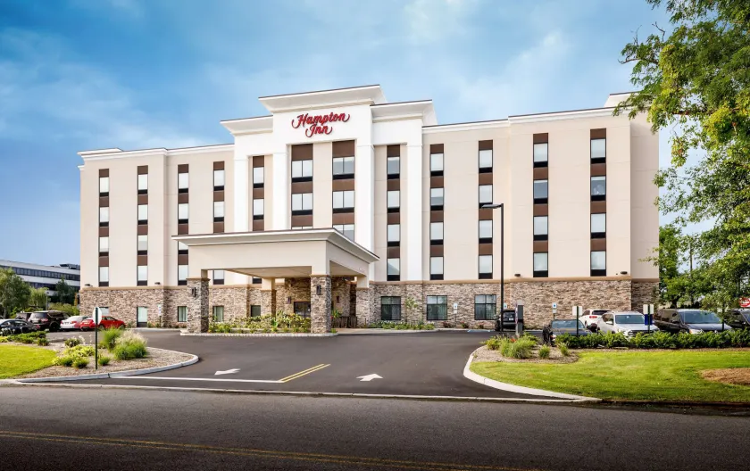 Hampton Inn Paramus - Image 1