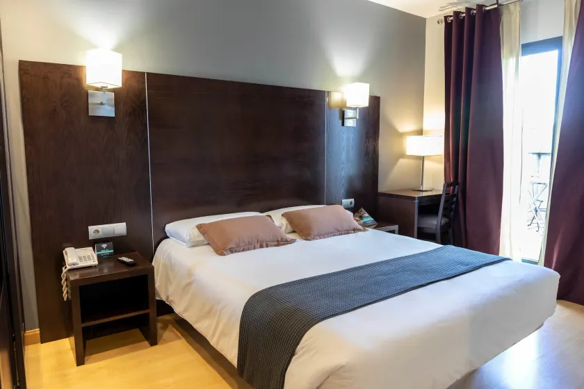 Hotel Cardeña by gaiarooms - Image 1