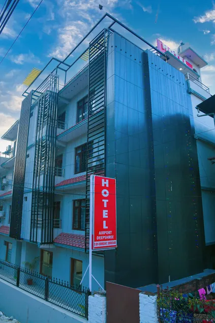 Hotel Airport Deepshree - Image 1