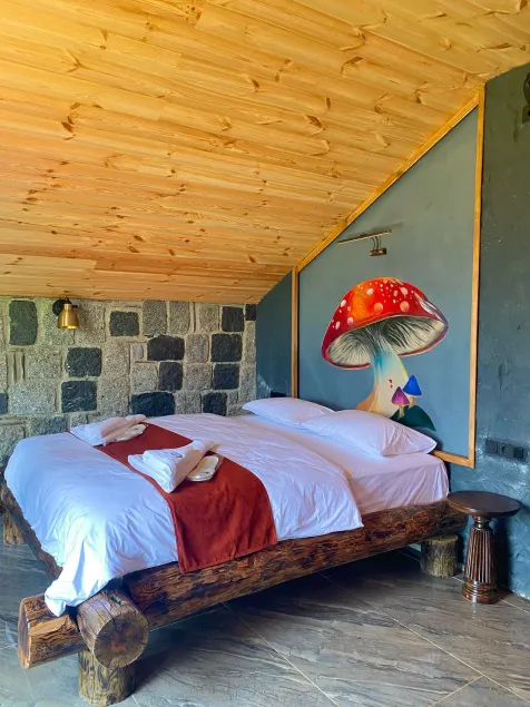 Hobbit Chalet - Camera
