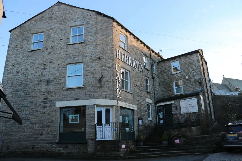 Herriot's - Image 1