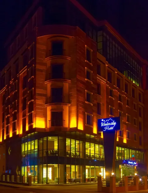 Winter City Hotel - Image 1