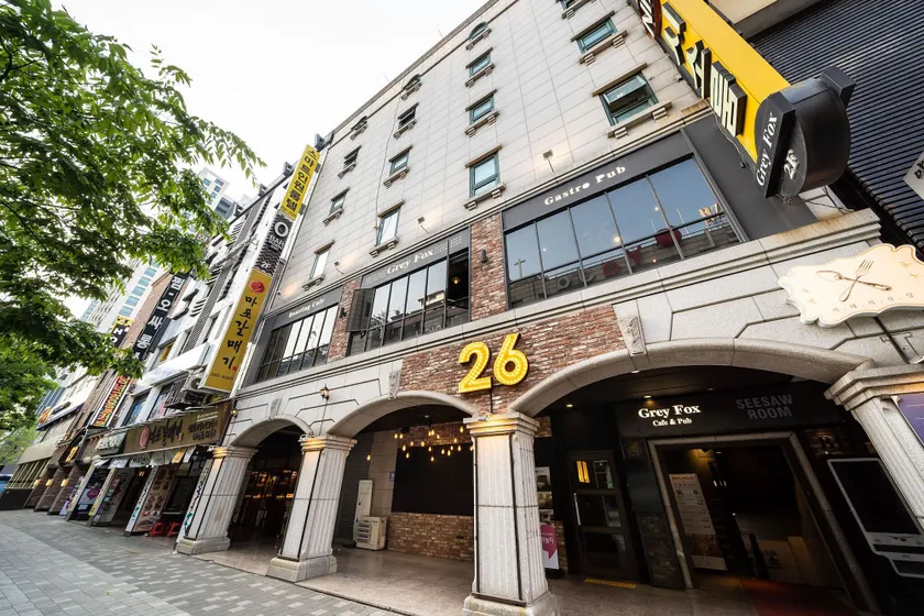 26 HOTEL - Image 1