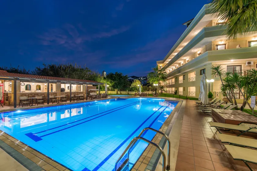 Mirtilos Studios & Apartments - Image 1
