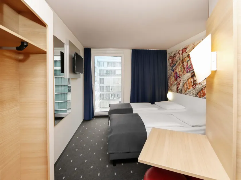 B&B HOTEL Berlin-Alexanderplatz - Image 1