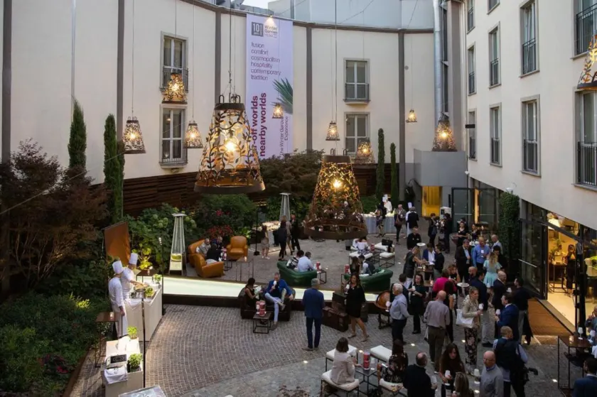 Winter Garden Hotel - Image 1