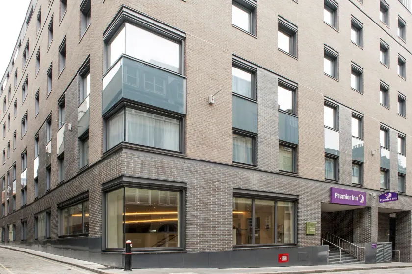 Premier Inn London Bank - Tower - Image 1