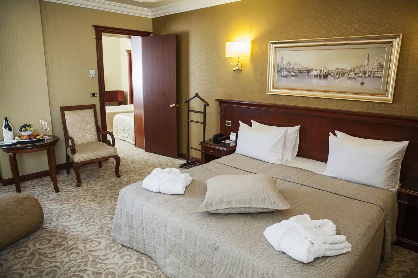 Bilek Hotel Istanbul - Image 1