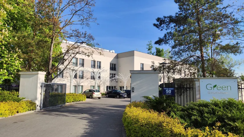 Green Garden Hotel - Image 1