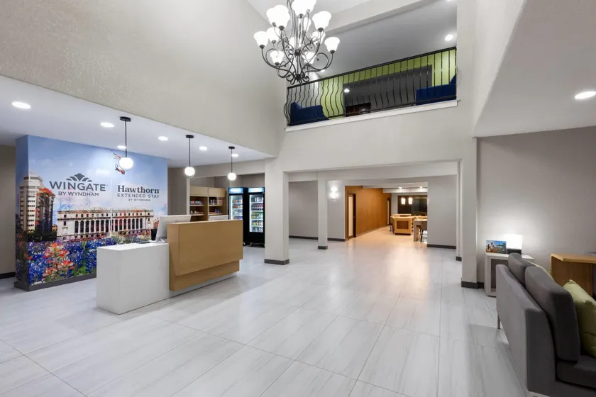 Hawthorn Extended Stay by Wyndham College Station South - Image 1