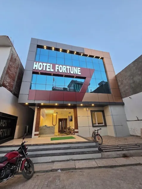 Hotel Fortune - Image 1