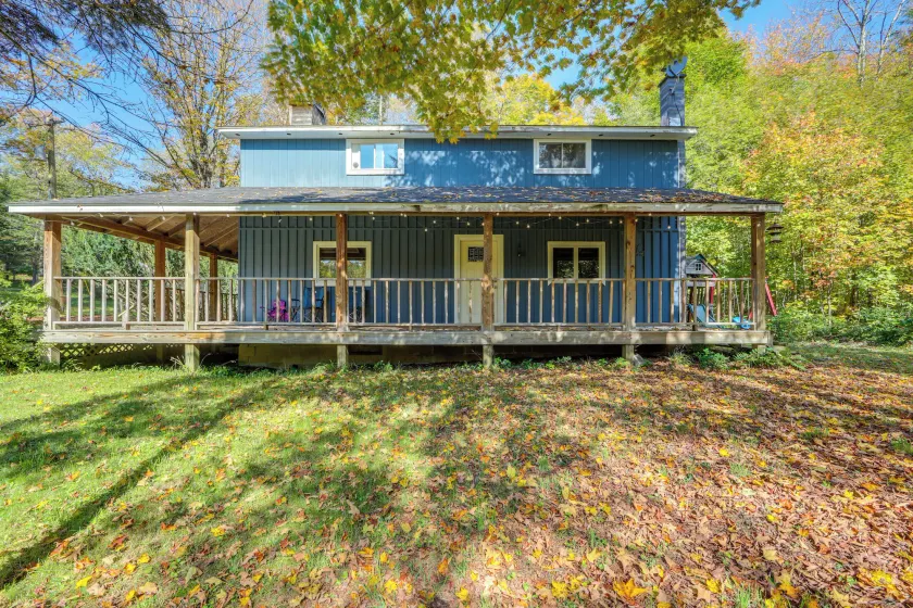 Love Shack Retreat: Cabin w/ Deck & Yard! - Image 1