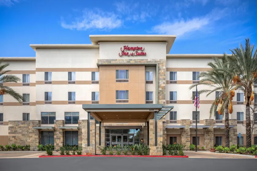 Hampton Inn & Suites Riverside/Corona East - Image 1