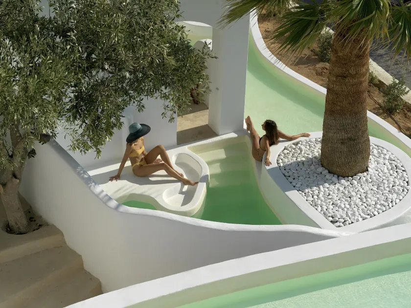 Aloni Hotel & Suites - Image 1