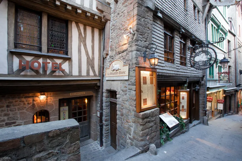 Hôtel Mouton Blanc Mont Saint Michel - Image 1