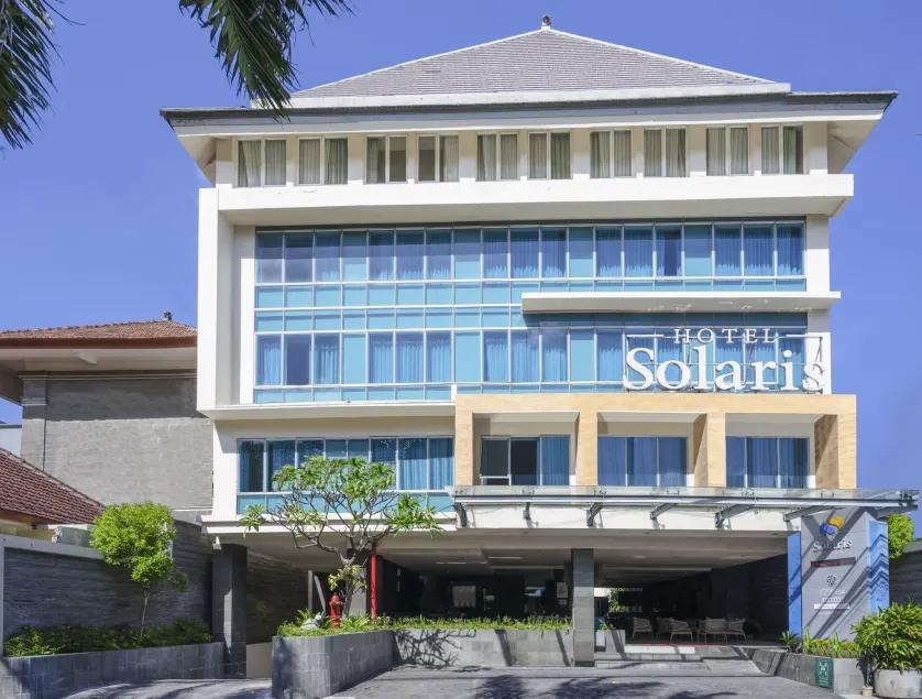 Solaris Hotel Kuta - Image 1