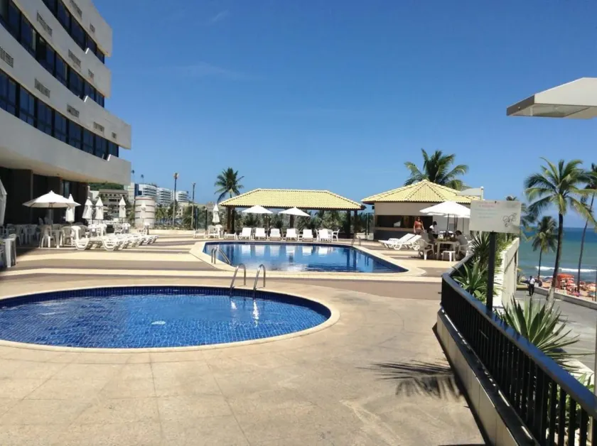 Belo apartamento Ondina Apart - Image 1