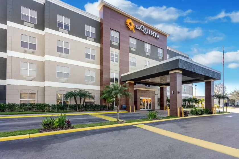 La Quinta by Wyndham Tampa Central - Image 1