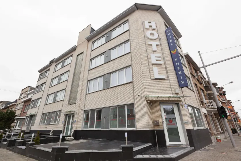 Hotel Phenix - Image 1