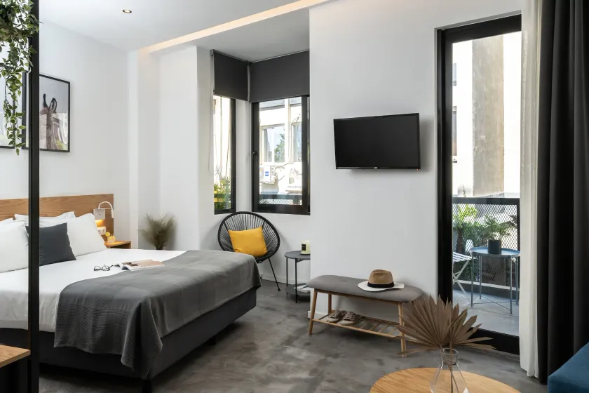 Melo Athens - Image 1