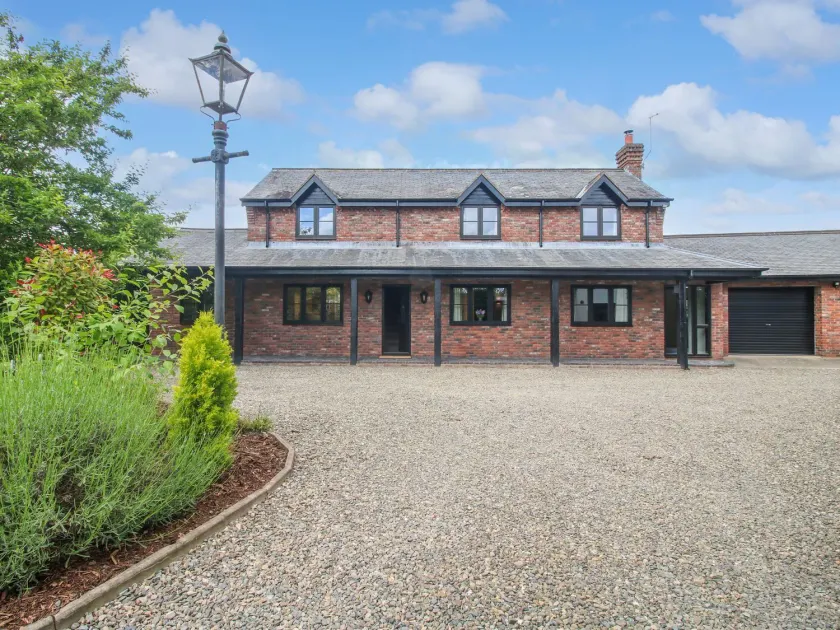 1 Clarkes Lane - Image 1