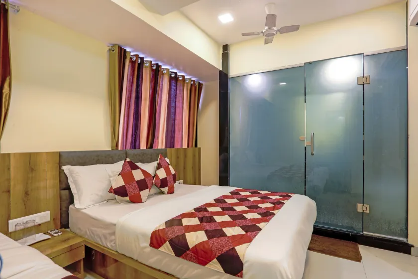 Hotel BKC Corporate Inn - Image 1