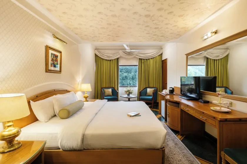 Hotel Kwality Regency - Image 1