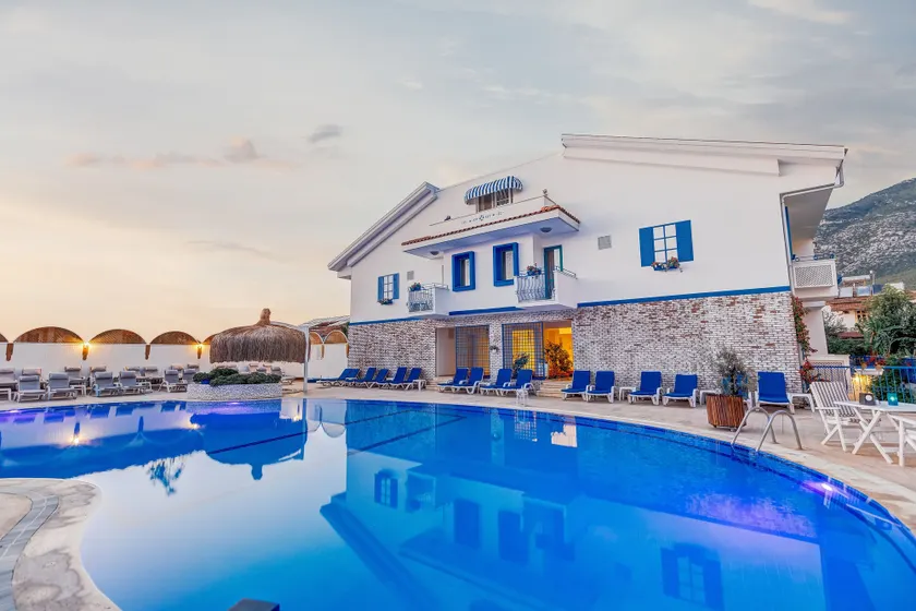 Monta Verde Hotel & Villas - Image 1