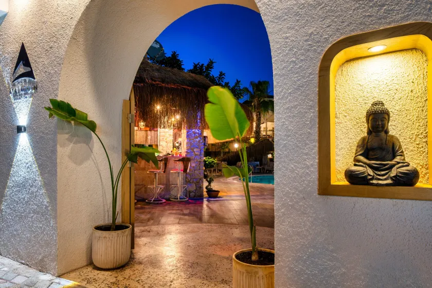 Ata Lagoon Beach Hotel - Entrada interior