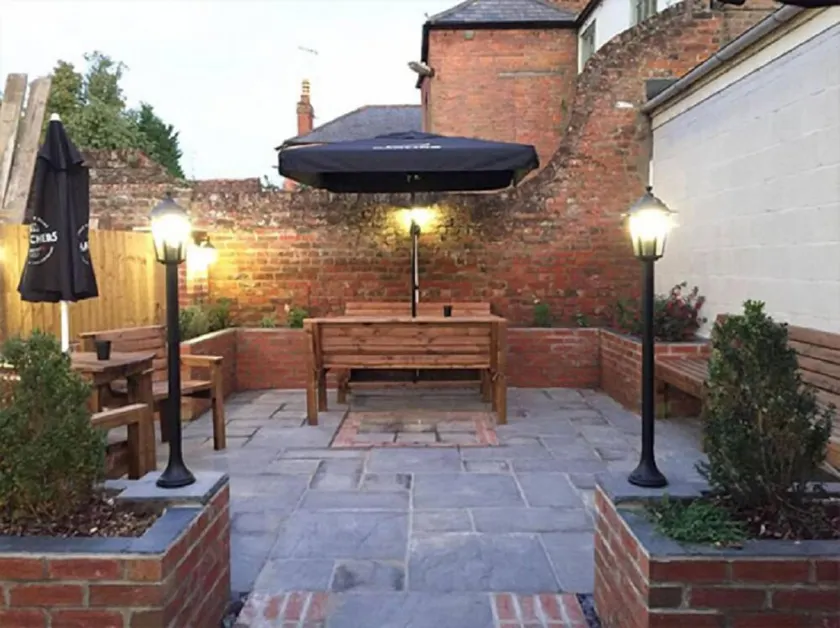 The Crown and Woolpack - Image 1