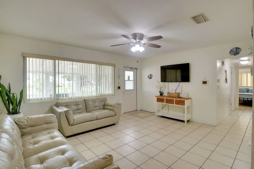 4 Mi to Shore: Family Home in Daytona Beach - Image 1