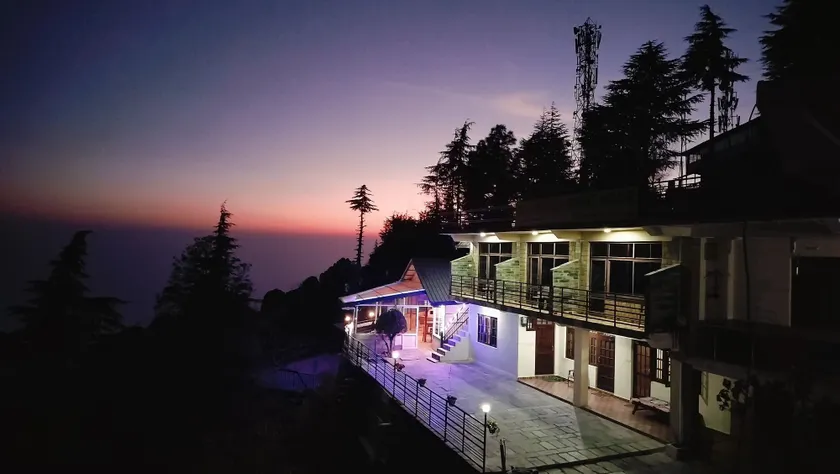 Paradiso Guest House - Image 1