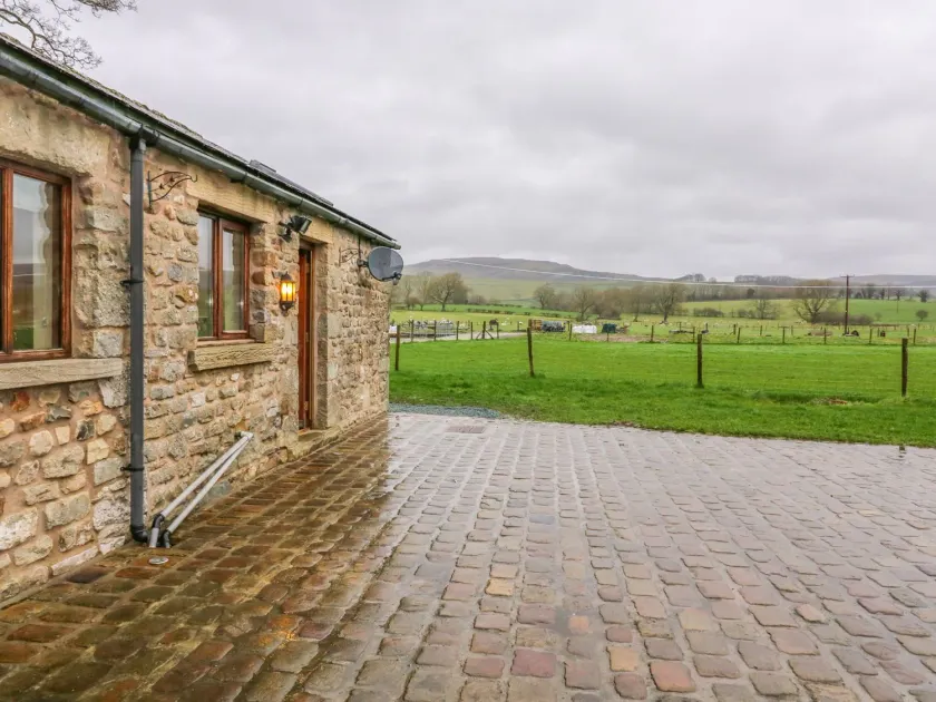 Orcaber Farm Retreat - Image 1